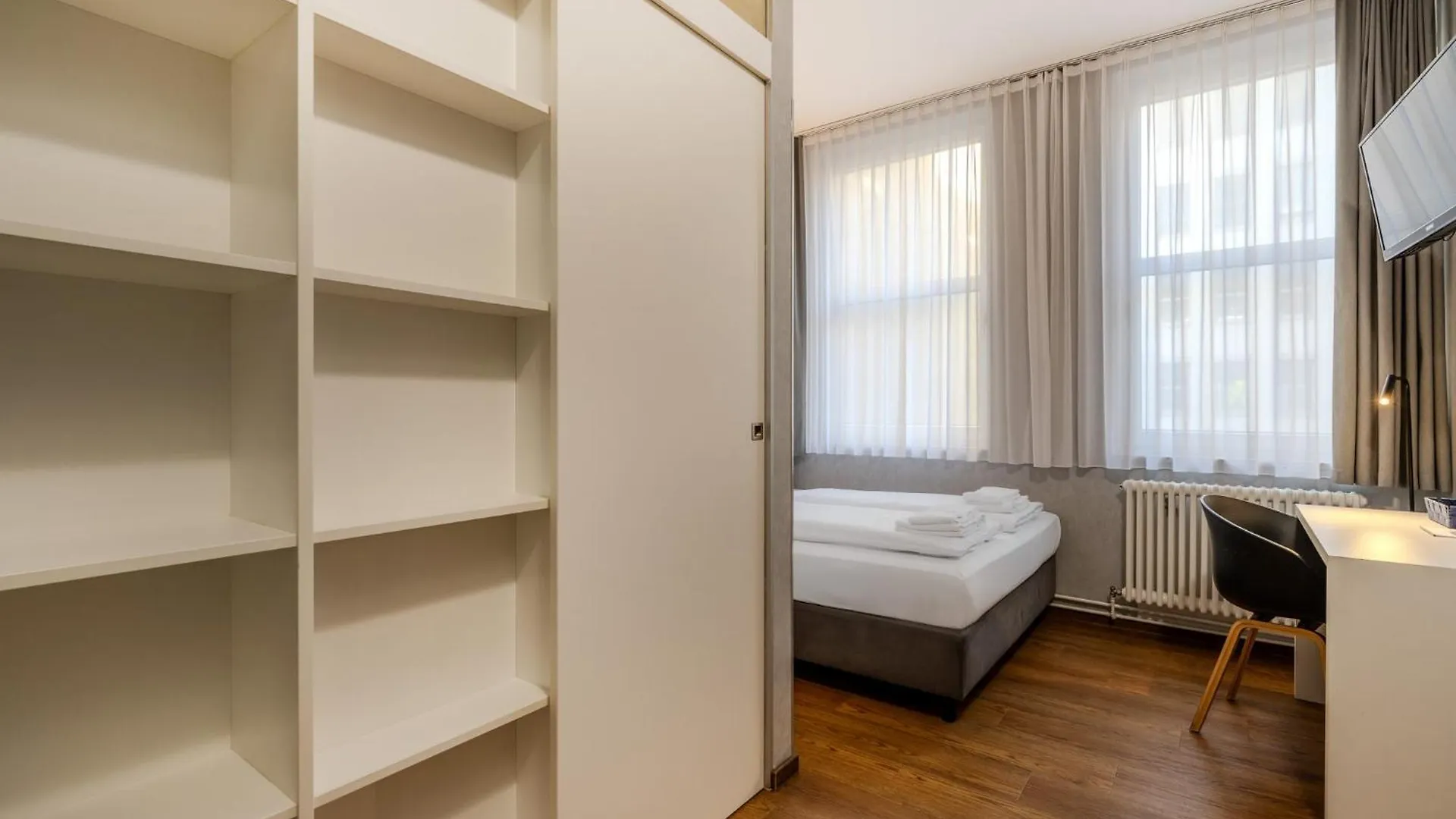 **  Mk Hotel Berlin Deutschland