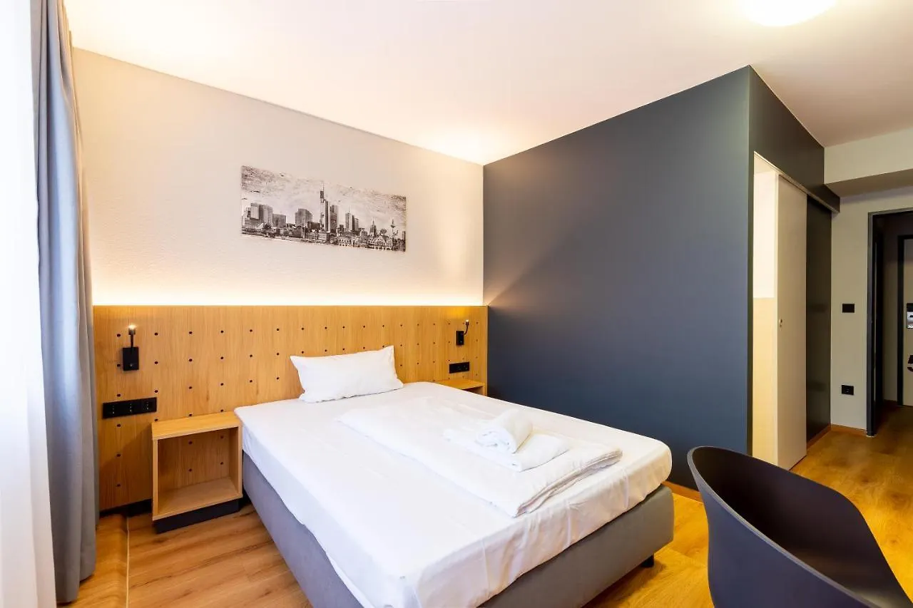 **  Mk Hotel Berlín Alemania